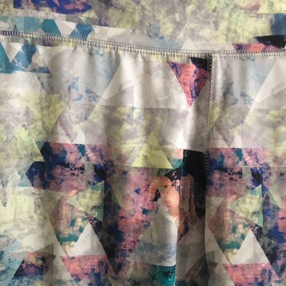 Mossimo Geometric Patterned Leggings - Picture 3 of 5